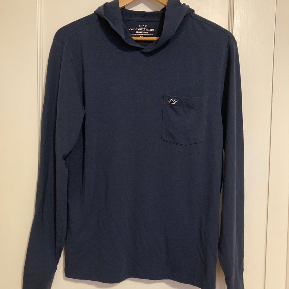 Vineyard Vines long sleeved hoodie T-shirt